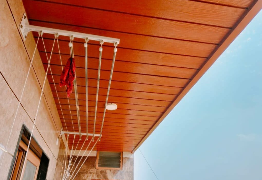 Side wall clamp Cloth Hanger