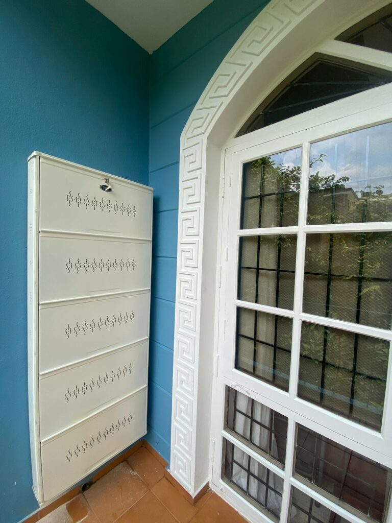 wall mounted metal shoe rack