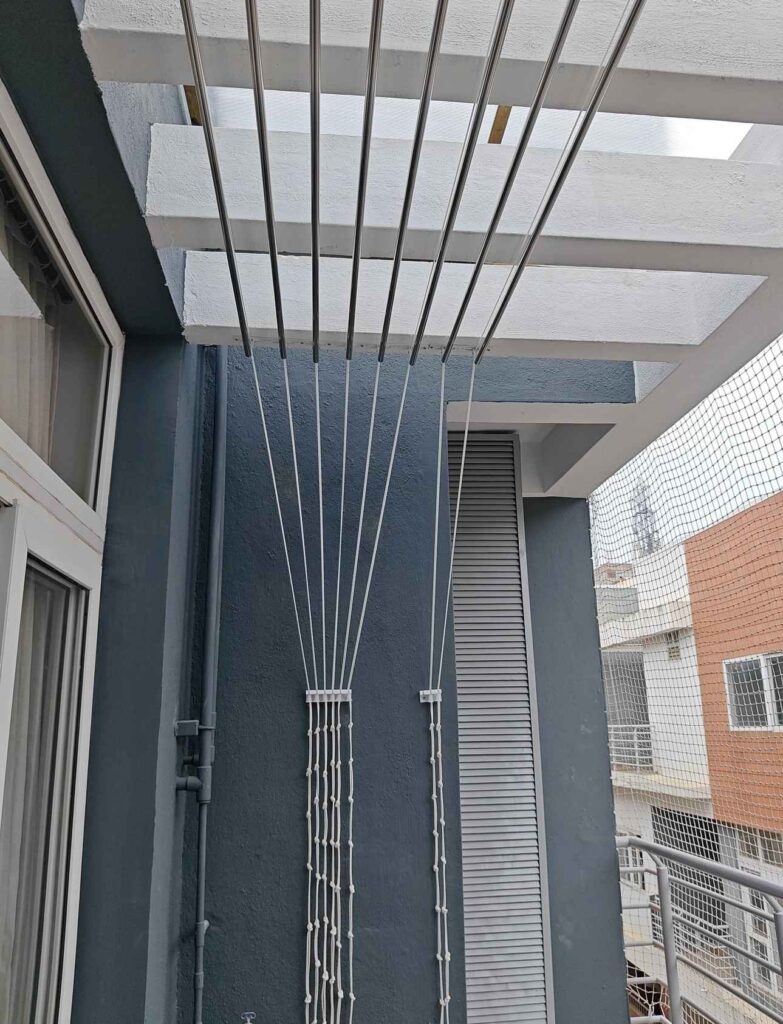 roof cloth drying hanger